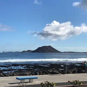 https://mirando-a-lobos.in-canary-islands.com